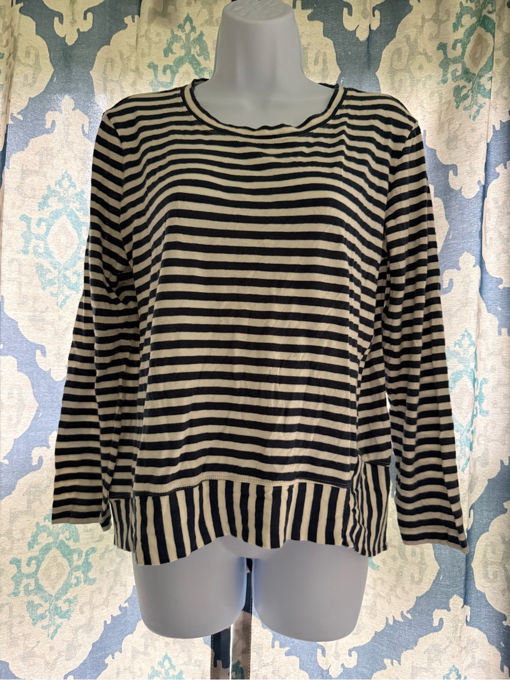 CAbi Navy Blue White Striped Asymmetrical Hi Low Top M preppy Coquette Girl